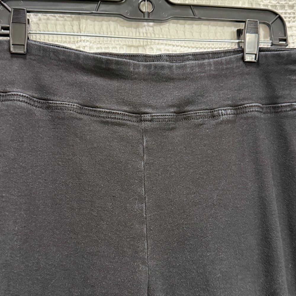 Frame The Jetset Wide Leg Sheen Noir Black SZ 2/ 30"-34" stretch pull on comfy - Picture 5 of 10